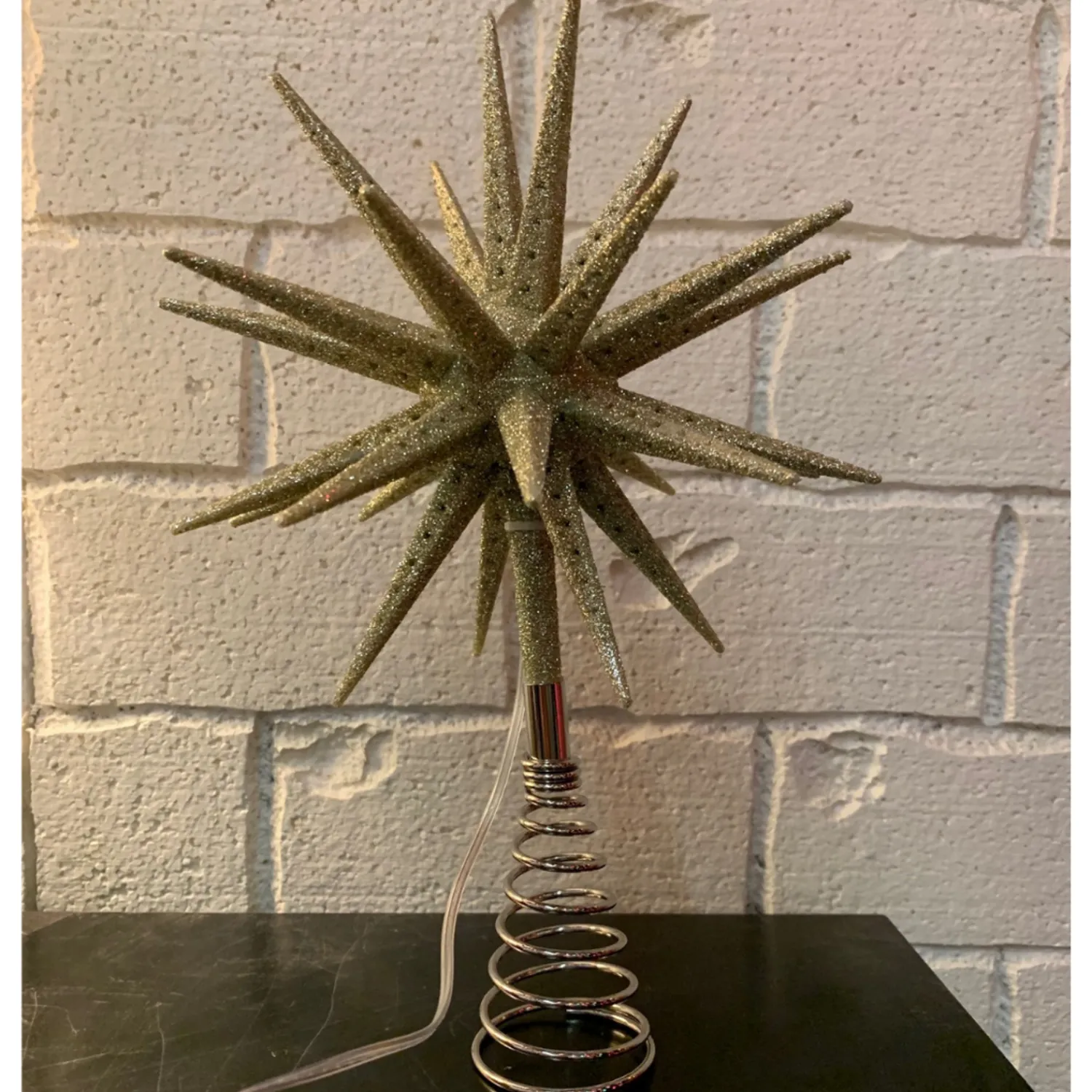 Sale The Jolly Christmas Shop 10" Electric Starburst Christmas Tree Topper 2546590