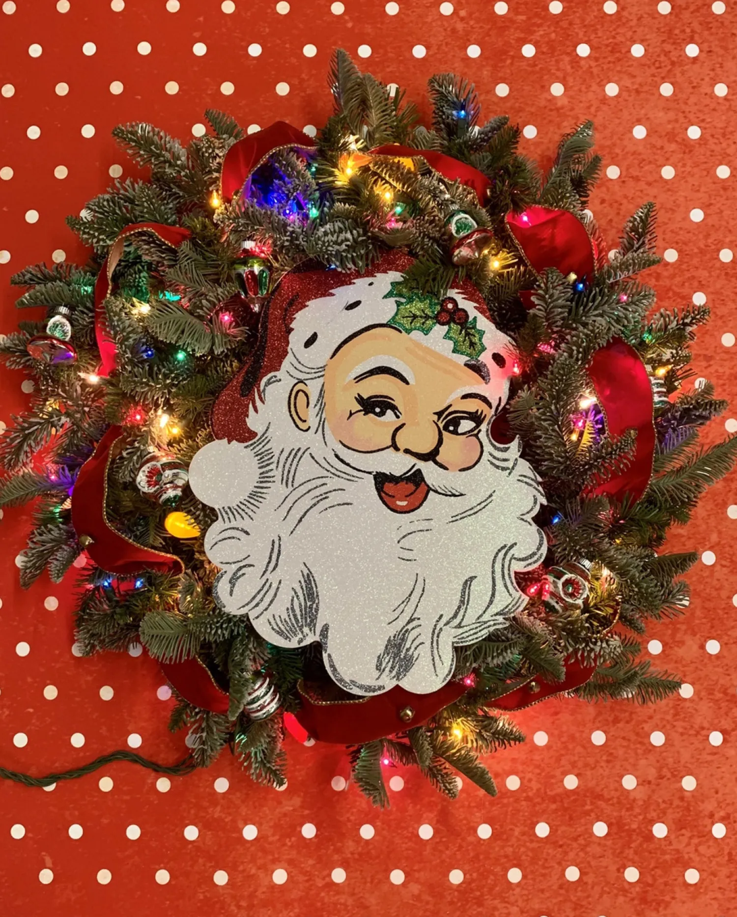 Sale The Jolly Christmas Shop 30" Handmade Vintage Inspired Santa Lighted Wreath W/ Shiny Brite Ornaments
