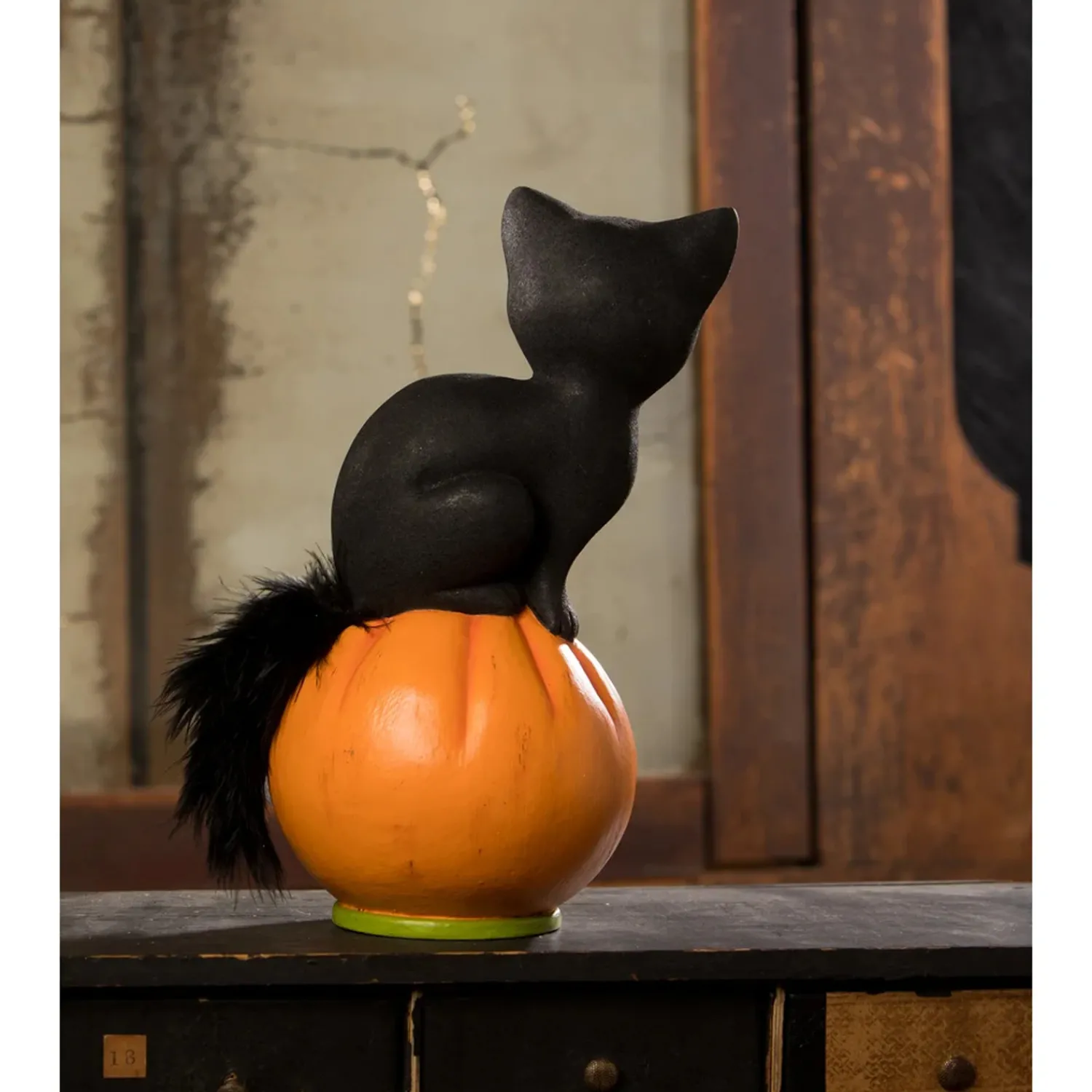 Best The Jolly Christmas Shop Bethany Lowe 9.5" Vintage Inspired Seated Cat On Pumpkin Halloween Figure TL3361