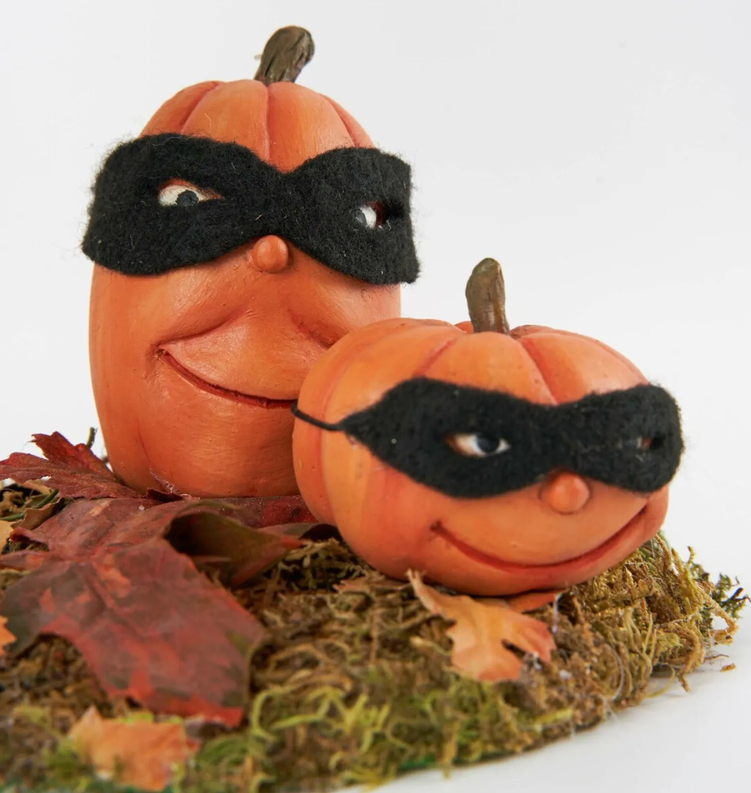 The Jolly Christmas Shop Katherine's Collection 14.75" Bewitching Bash Witch Figurine Halloween Decor 28-128110