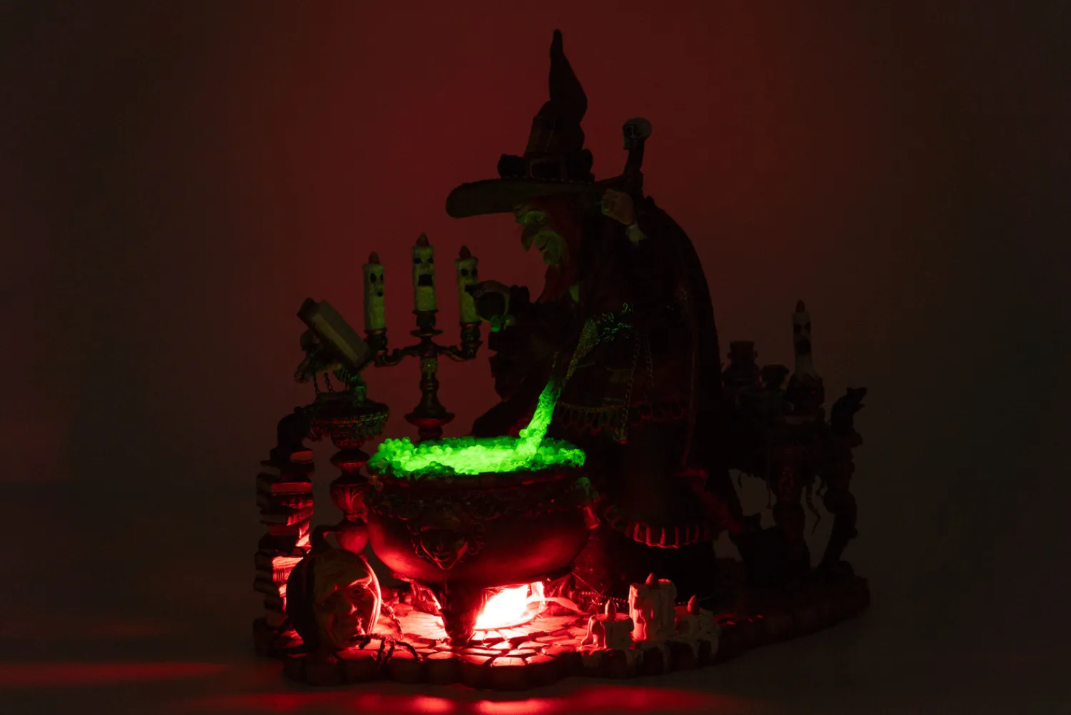 Outlet The Jolly Christmas Shop Katherine's Collection 19" Witch In Potion Room Halloween Decoration 28-428162