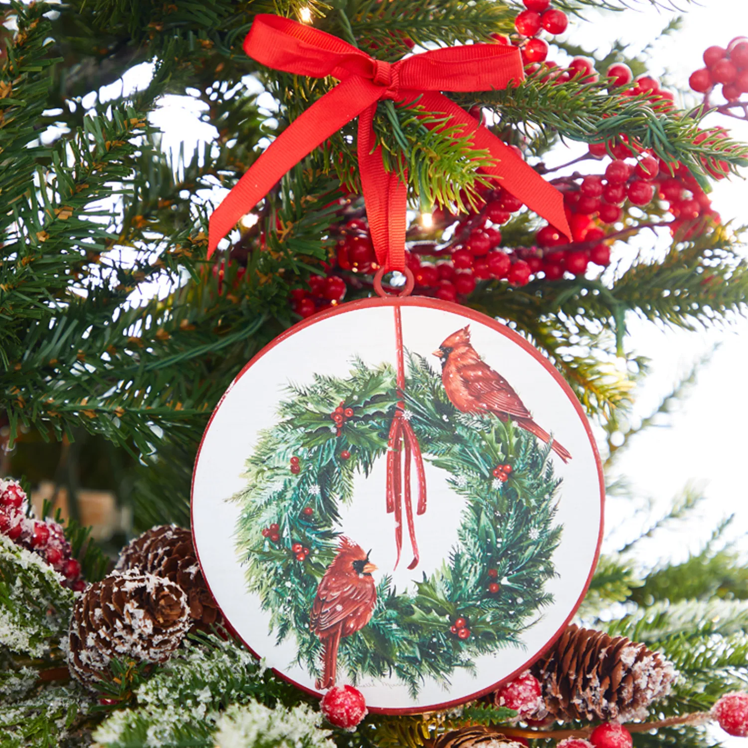 The Jolly Christmas Shop Raz 6" Cardinal On Wreath Disc Christmas Ornament 4215976