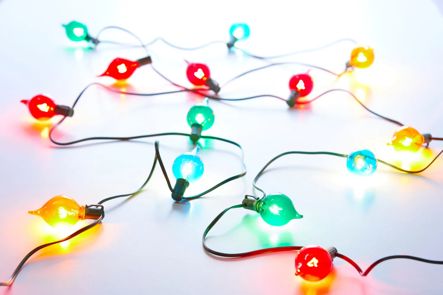 Clearance The Jolly Christmas Shop Raz 14' Connectable Shiny Kismet String Multicolor Lights L4237037