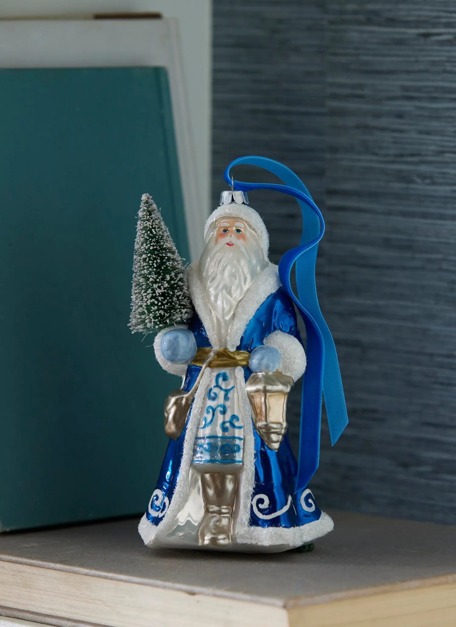 Discount The Jolly Christmas Shop Raz 7" Delft Santa With Tree Ornament 4352894