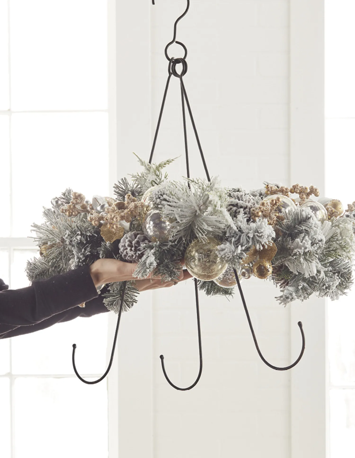The Jolly Christmas Shop Raz 29.5" Distressed Black Wreath Hanger X4128871
