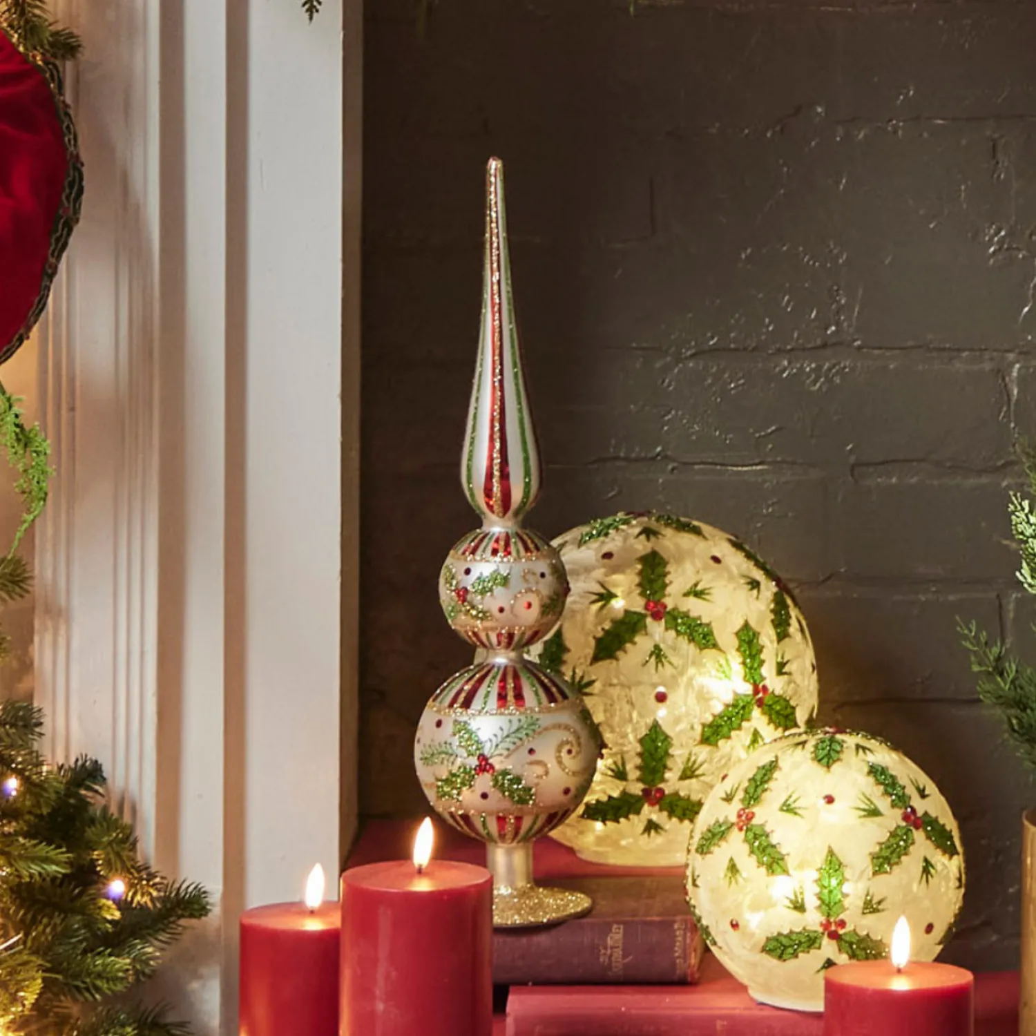 Discount The Jolly Christmas Shop Raz 16.5" Holly Leaf Glass Christmas Finial Decoration 4424546