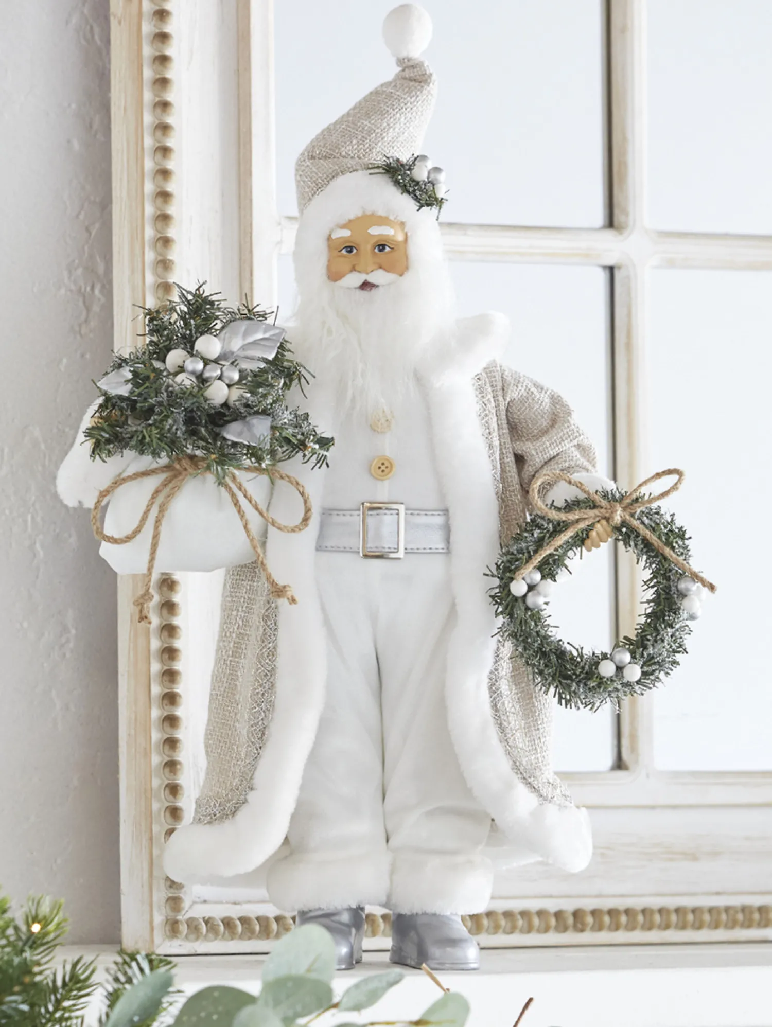 Outlet The Jolly Christmas Shop Raz 18" Silver And Tan Santa With Bag And Wreath Christmas Figure 4115579