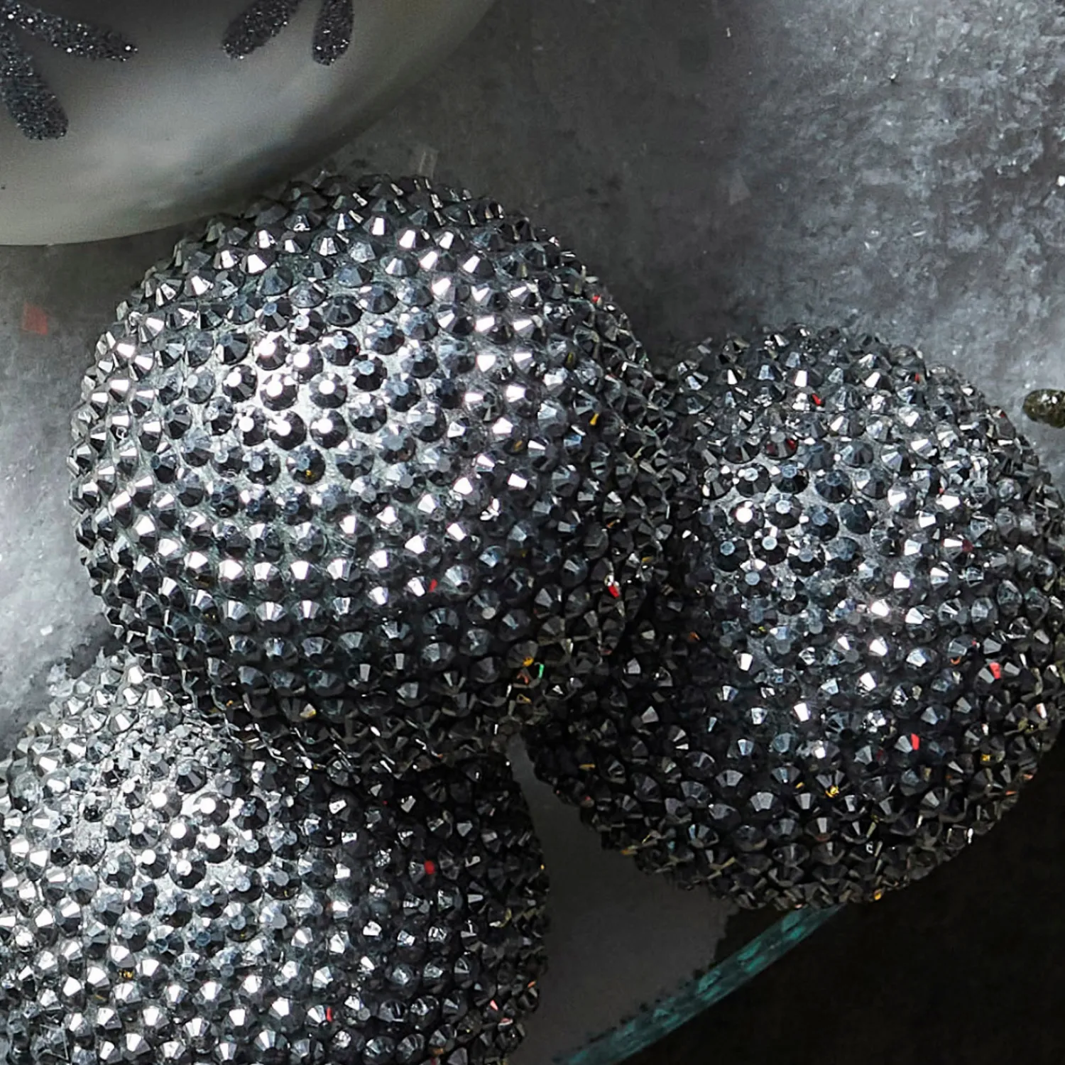 Outlet The Jolly Christmas Shop Raz 2.25" Silver Rhinestone Ball Christmas Ornament 4403625