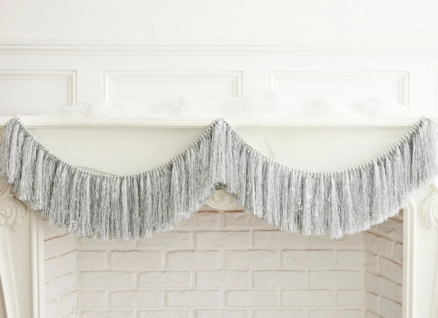 Clearance The Jolly Christmas Shop Raz 5' Silver Tinsel Christmas Tree Garland G4327318